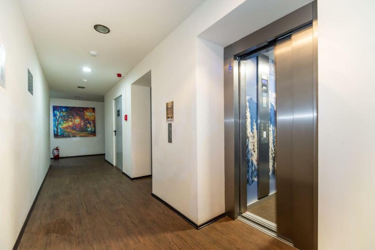 Sarah Deluxe Apartment In Silver Mountain Пояна-Брашов Экстерьер фото