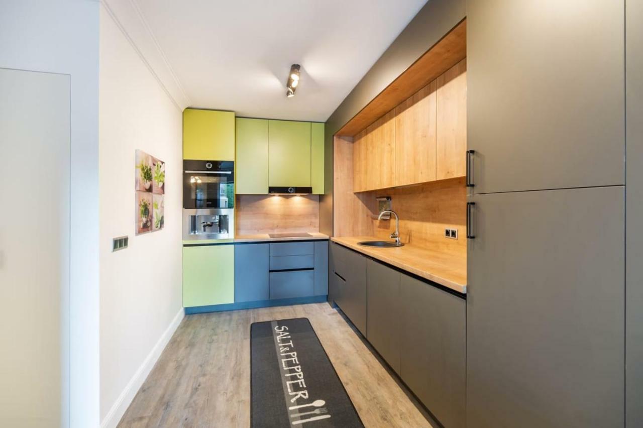 Sarah Deluxe Apartment In Silver Mountain Пояна-Брашов Экстерьер фото